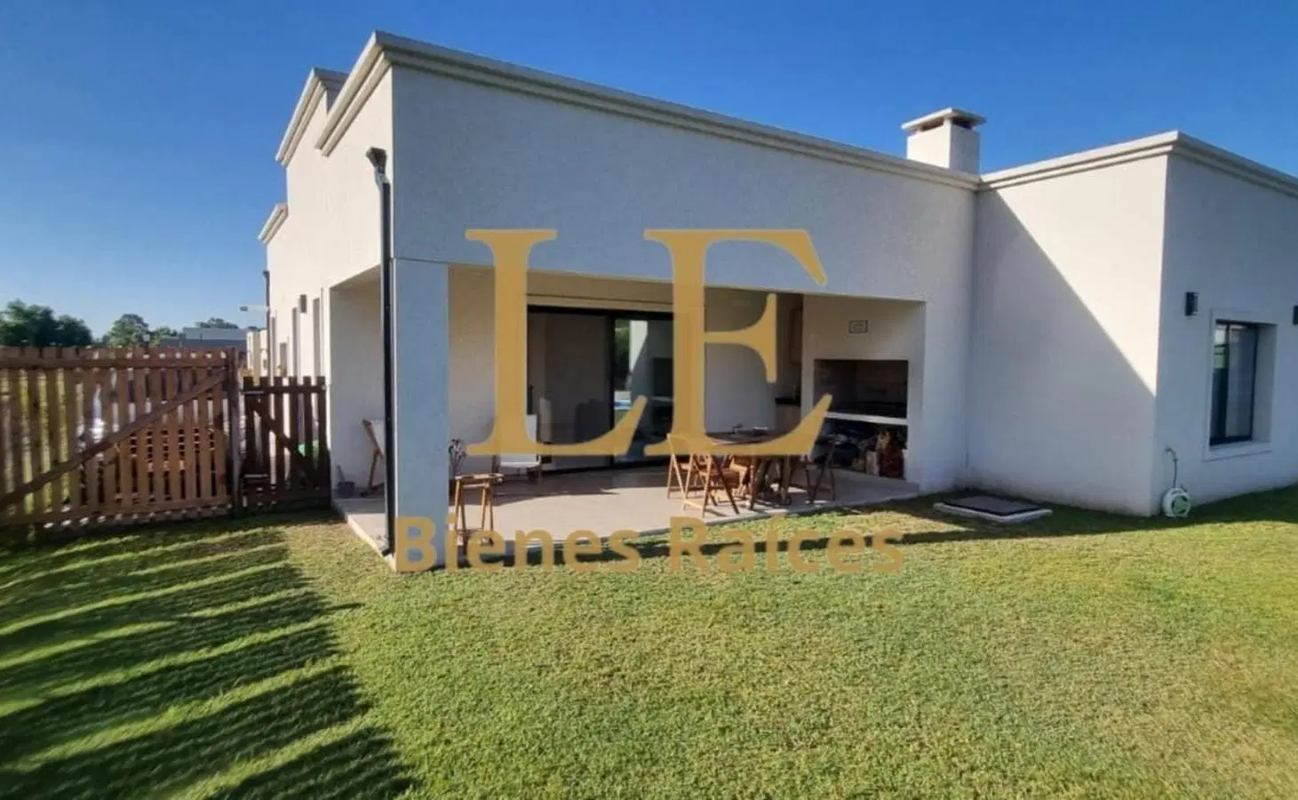 Venta Casa Santa Elisa - Pilar del Este 3