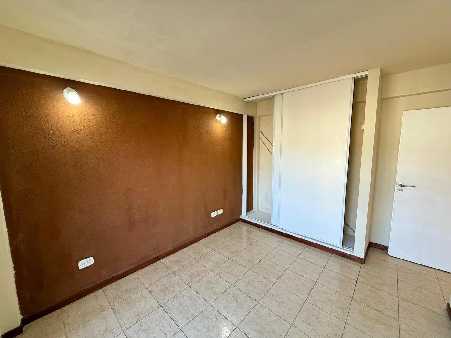 DEPARTAMENTO EN ESCOBAR CENTRO 4