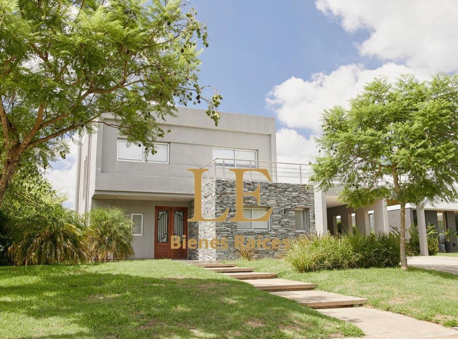 Venta de casa en Barrio Vistas, Puertos del lago. Escobar
