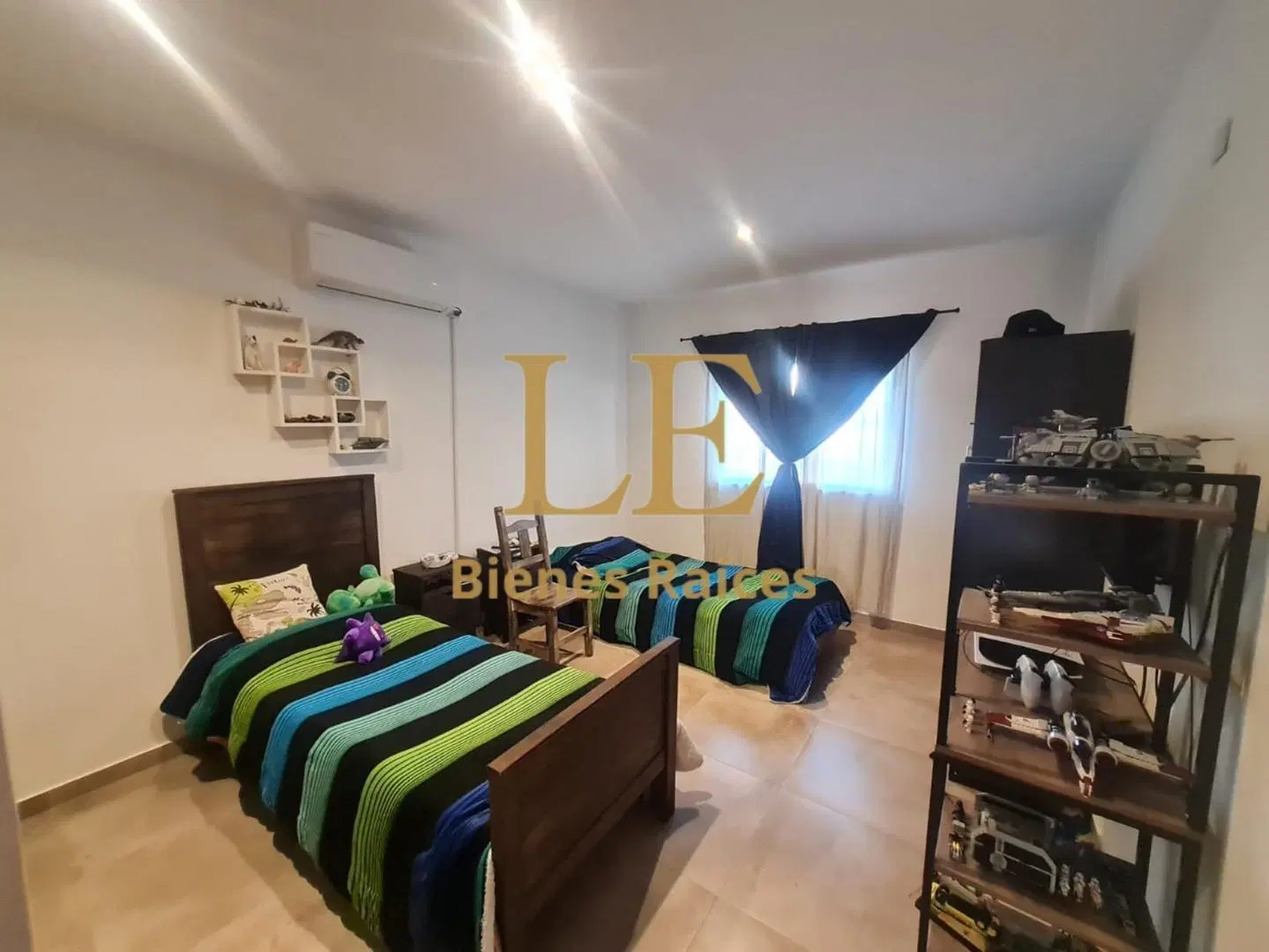 CASA EN  SAN SEBASTIAN AREA 8 3
