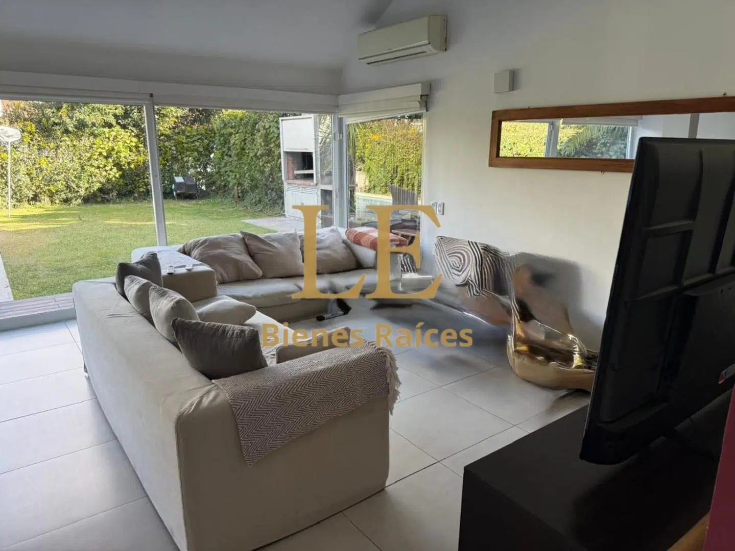 Venta Casa en Aranjuez Country Club APTO CREDITO 3