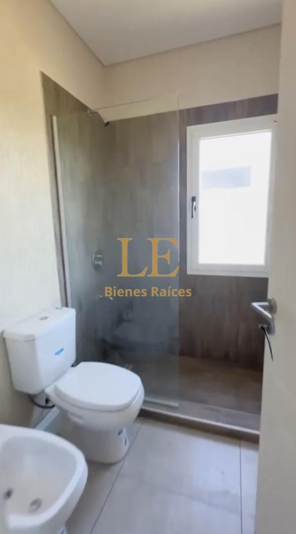 Foto de Venta de Casa Puertos del Lago ACACIAS, imagen 1