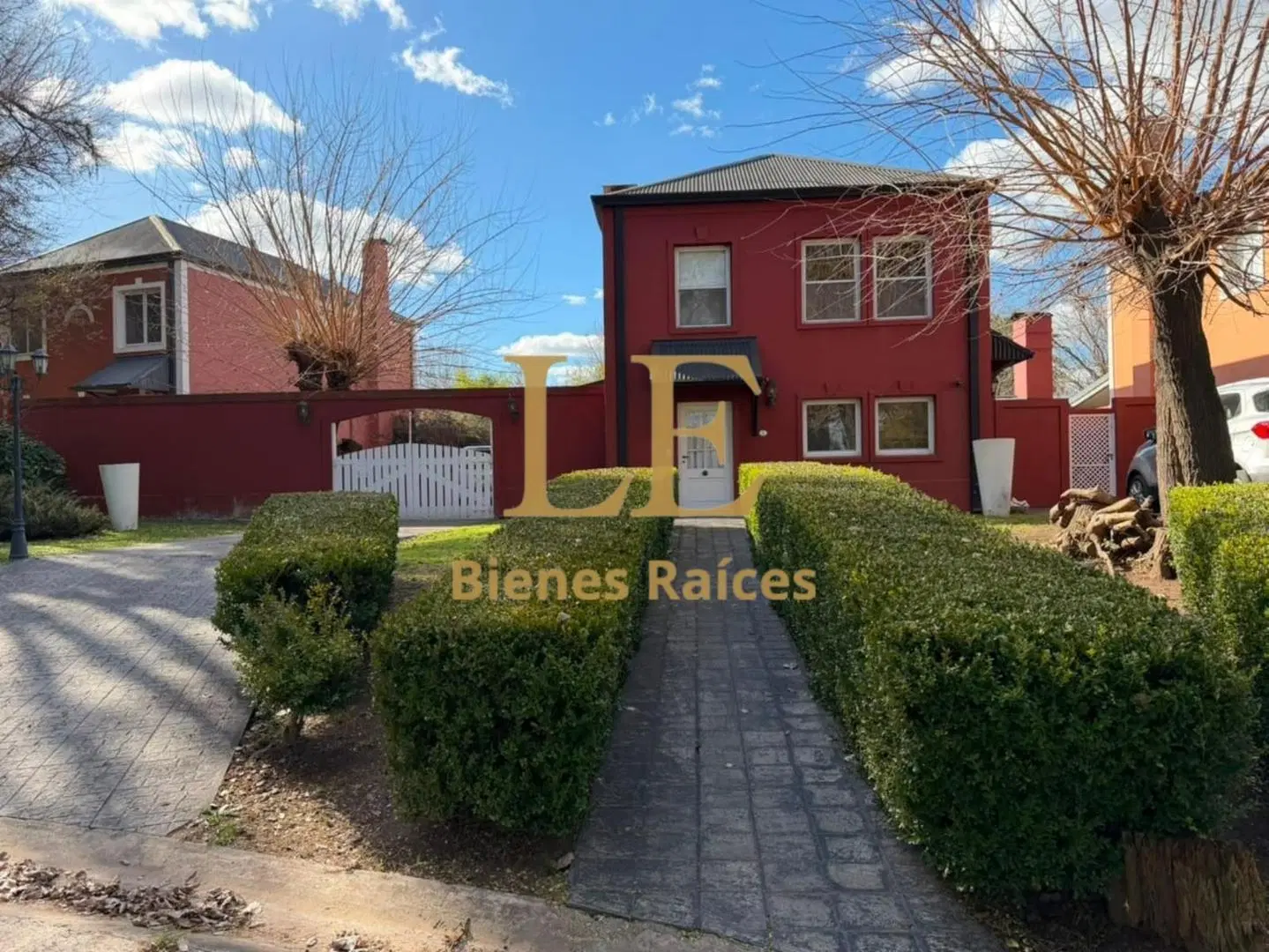 VENTA CASA CON PILETA , CASITAS DEL BOSQUE , SEPTIEMBRE . 2