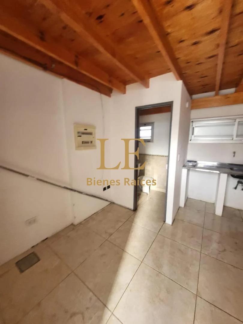 Foto de Venta de Local con cochera en Spadaccini Escobar, imagen 3