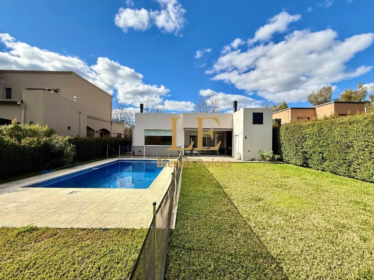 Foto de Casa en Venta - Santa Agustina - Benavidez, imagen 2