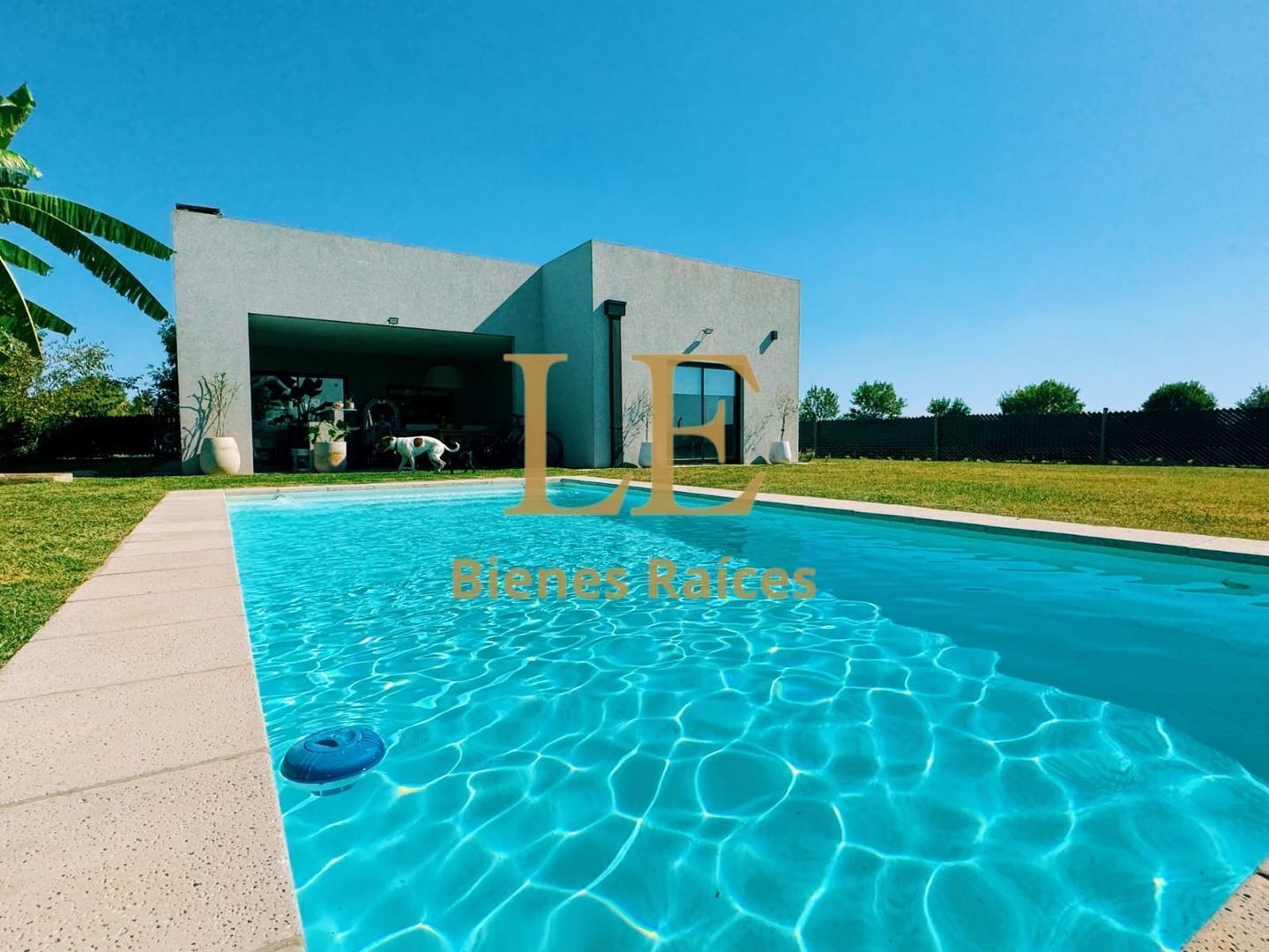 Foto de Casa Venta San Sebastian - Area 12, imagen 2