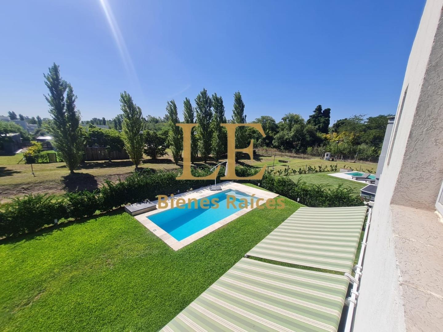 Foto de CASA EN VENTA BARRIO SANTA GUADALUPE PILAR DEL ESTE., imagen 1