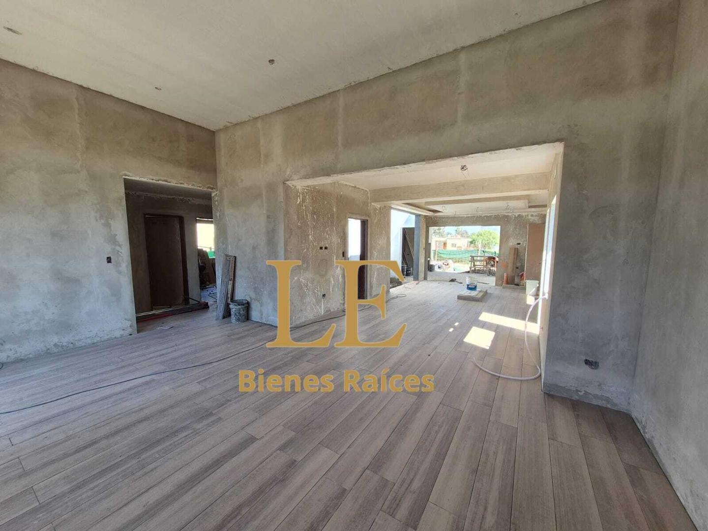 Foto de Venta de casa en Santa Elisa con Pileta, Pilar del Este, imagen 2