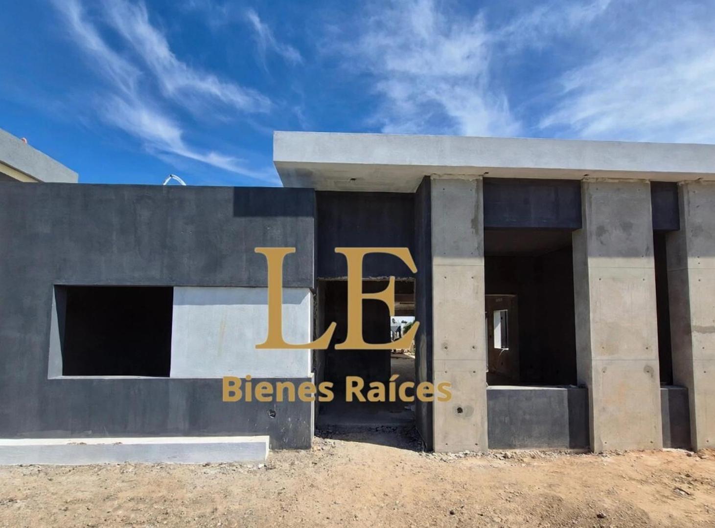 Foto de Venta de casa en Santa Elisa con Pileta, Pilar del Este, imagen 1