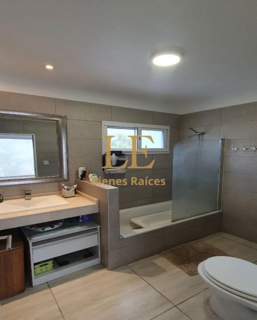 Foto de CASA A LA VENTA EN EL CANTON, imagen 4
