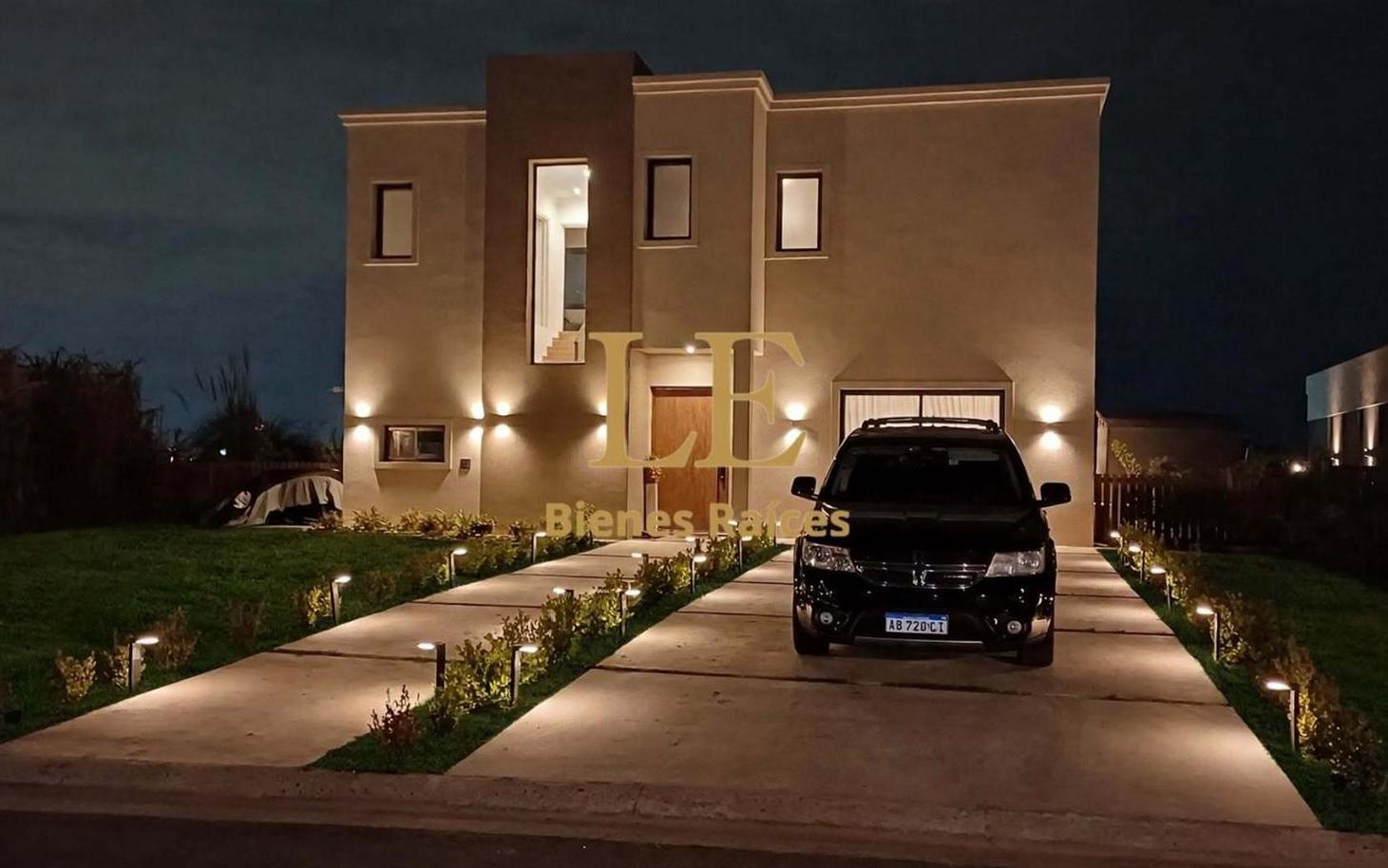 Foto de Casa en Venta - San Sebastian - Area 7, imagen 2