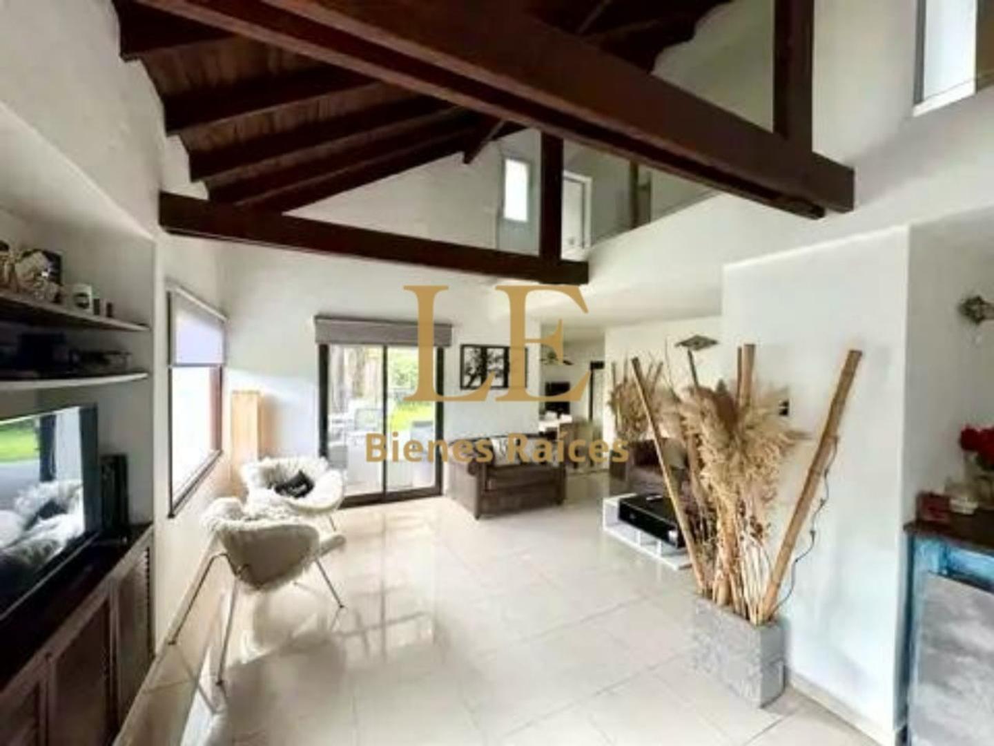 Foto de Venta Casa en Aranjuez Country Club APTO CREDITO, imagen 3