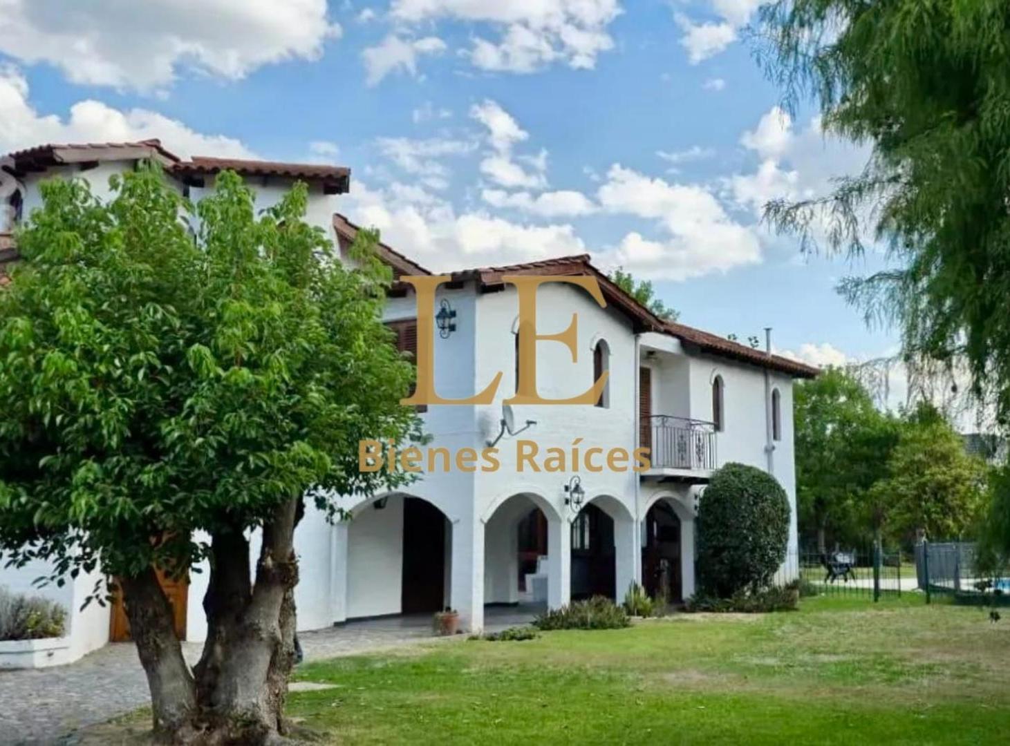 Foto de Venta Casa en Aranjuez Country Club APTO CREDITO, imagen 2
