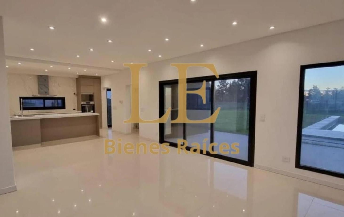 Foto de Venta Casa San Sebastian, imagen 3
