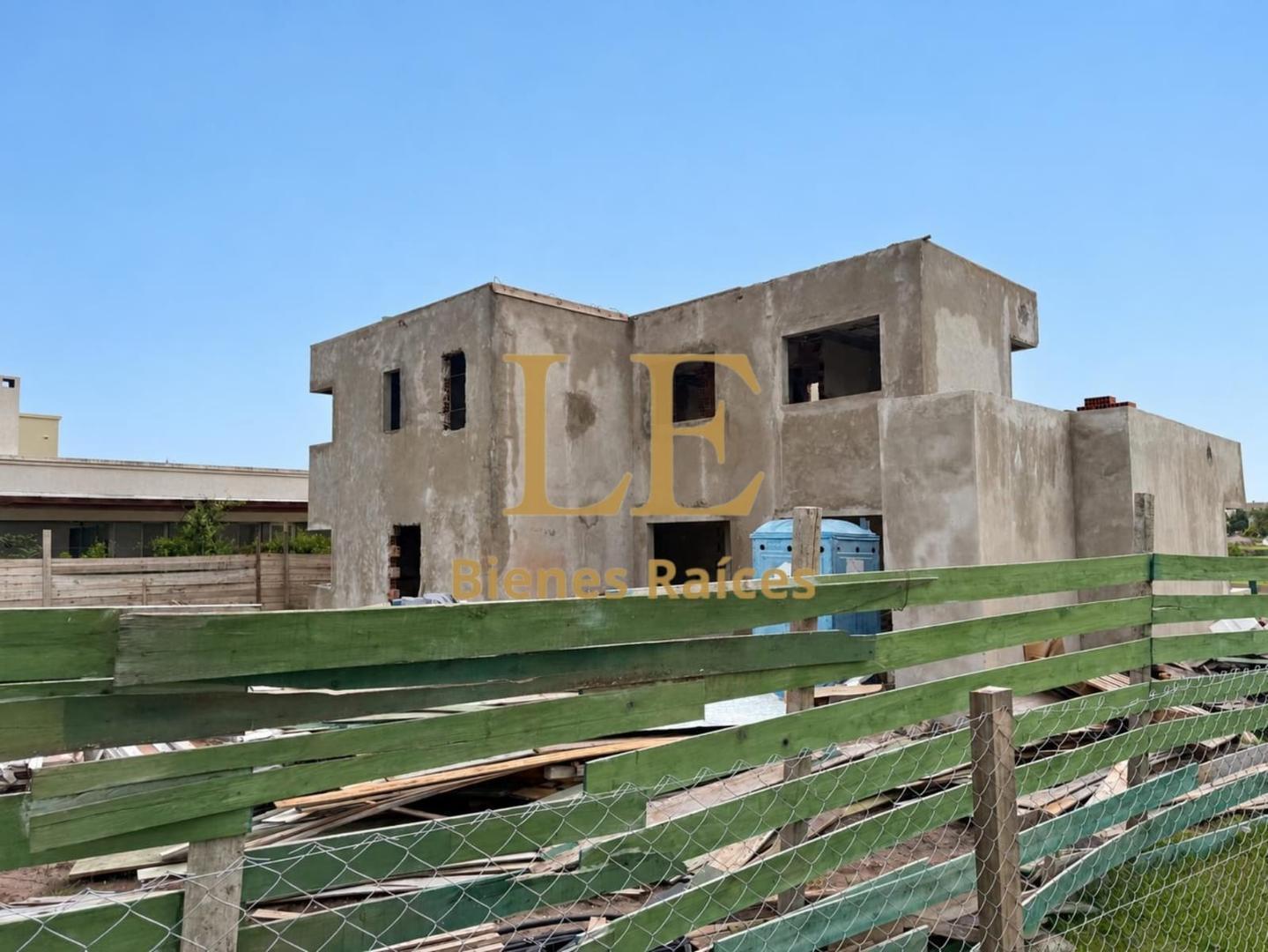 Foto de Venta Casa San Sebastián con vista parcial a la laguna, imagen 4