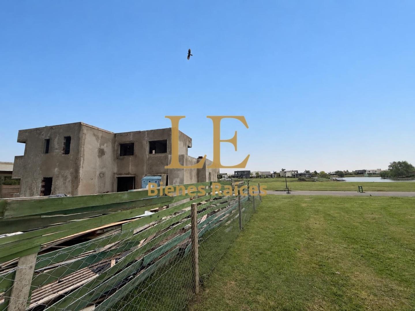 Foto de Venta Casa San Sebastián con vista parcial a la laguna, imagen 5