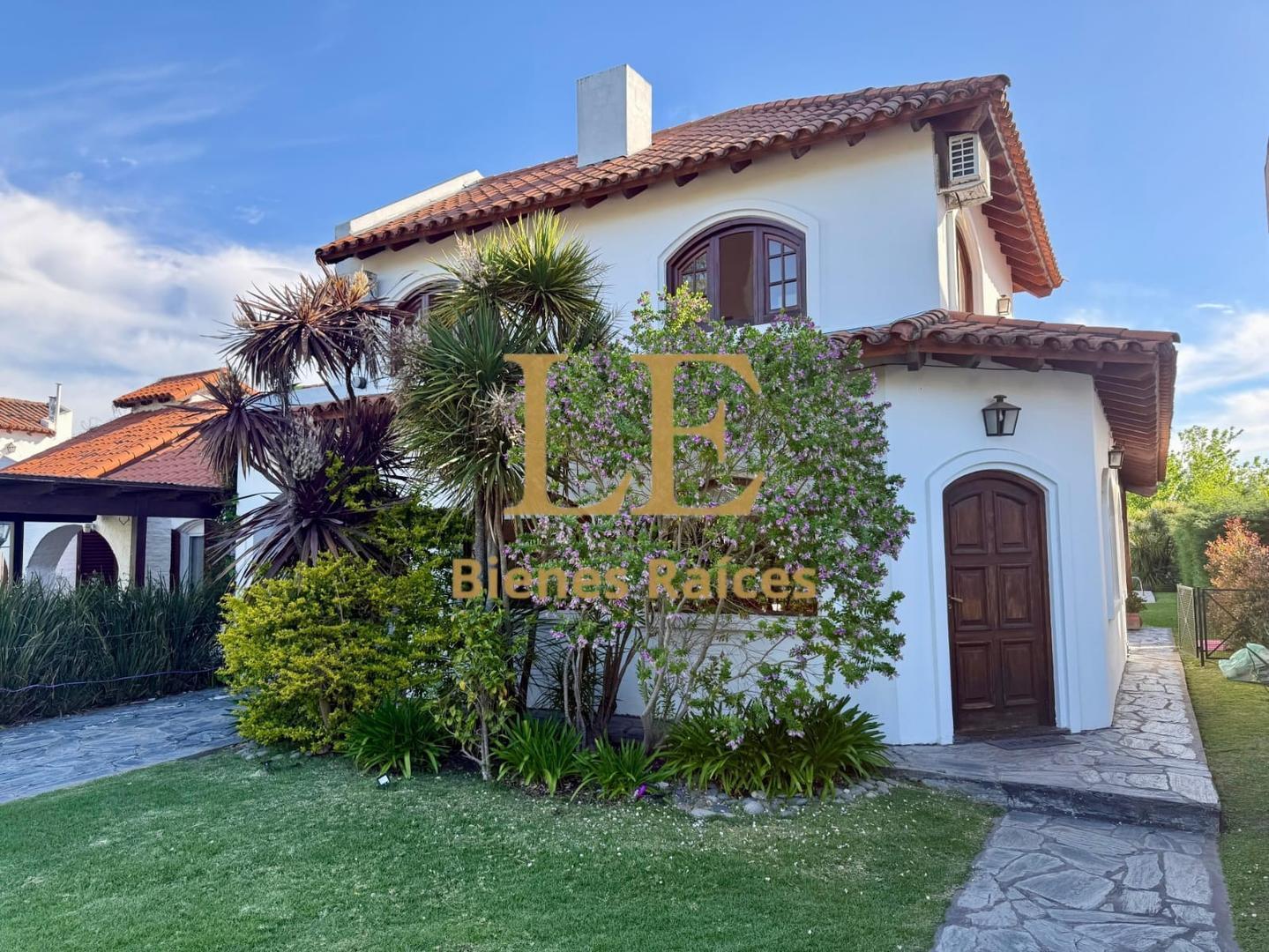 Foto de Venta Casa en Aranjuez Country Club APTO CREDITO, imagen 3