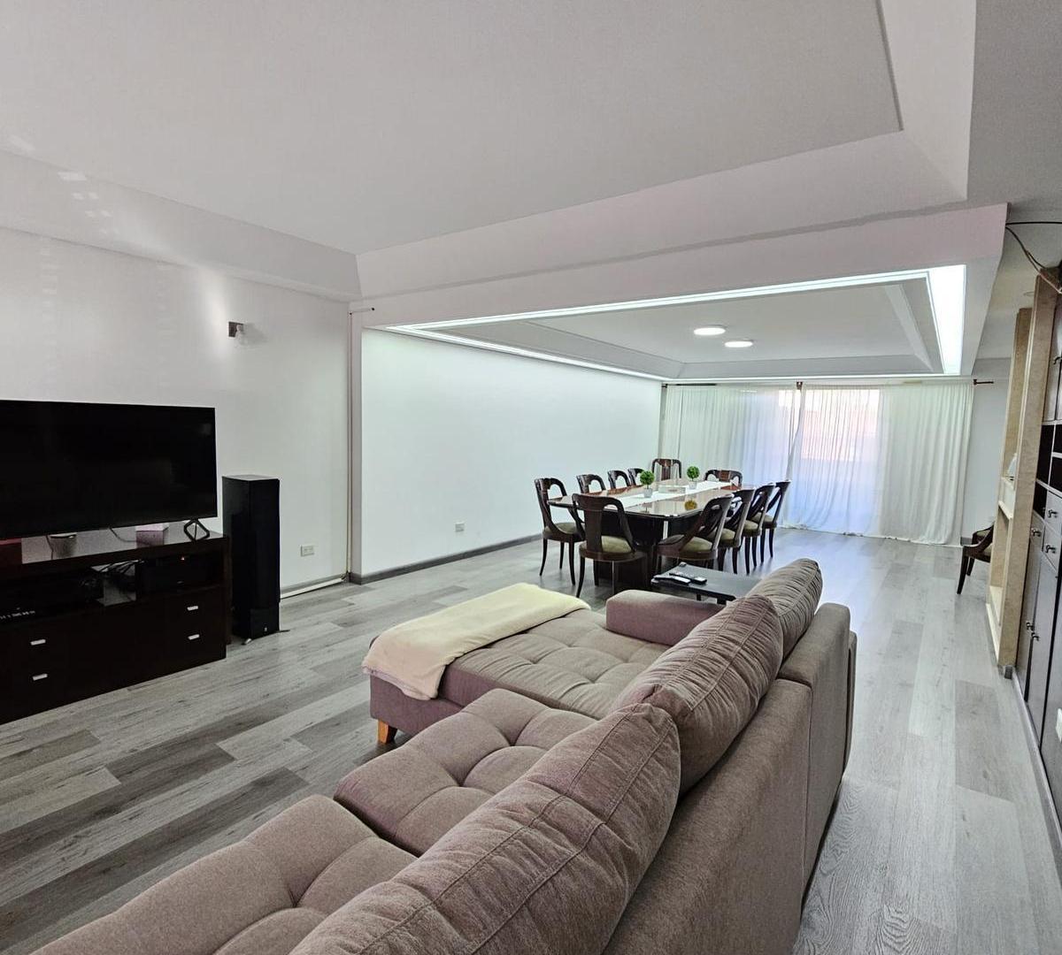 Foto de Casa en Villa Pueyrredon, imagen 1