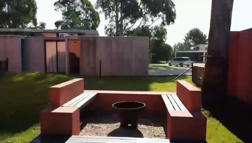 Casa en Venta 3 Dorm. con Pileta Barrio Ecuestre Costa Esmeralda 4