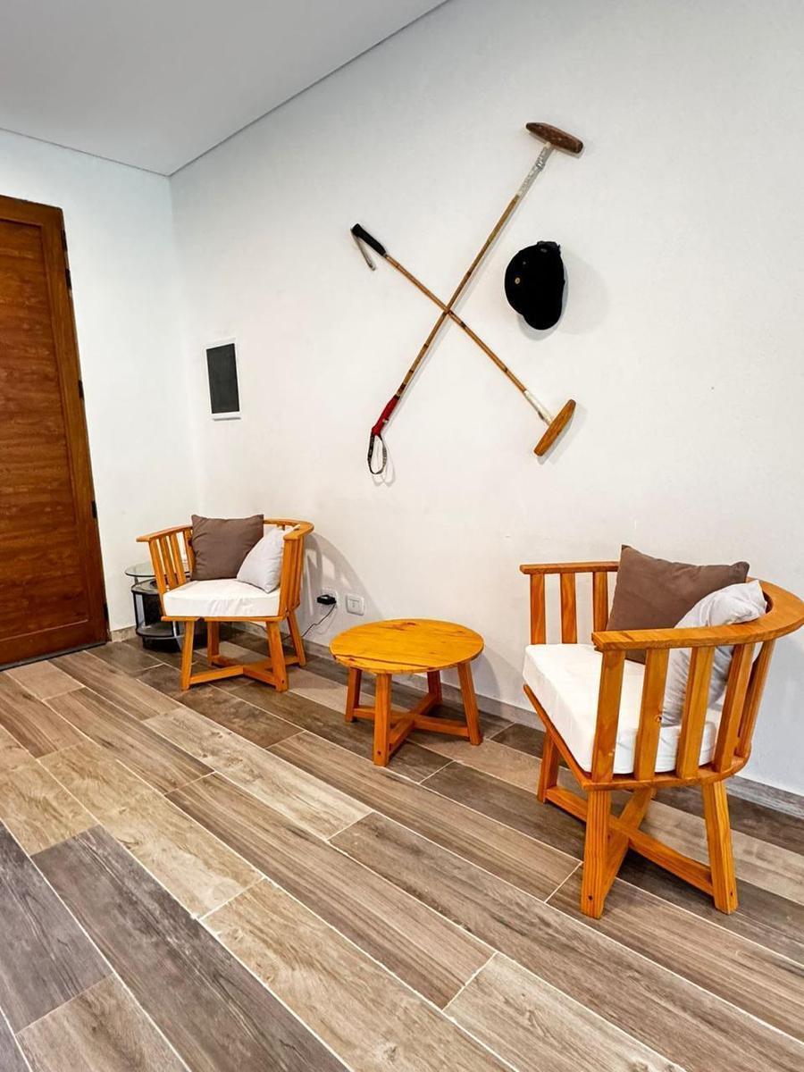 Casa en Venta 3 Dorm. con Pileta Barrio Ecuestre Costa Esmeralda 2