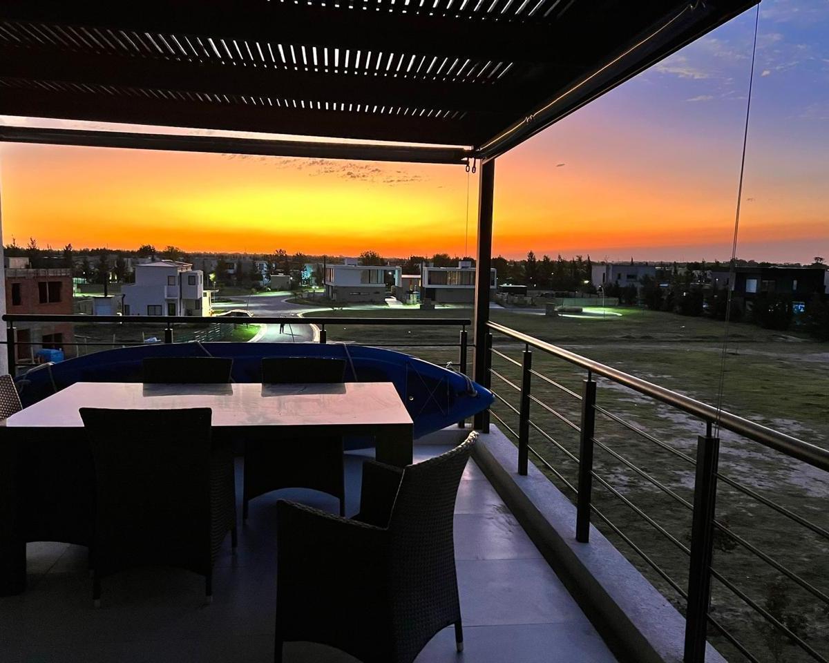 Departamento en Venta 3 Ambientes con Amarra - Villanueva Barrio Nautico Canal 3