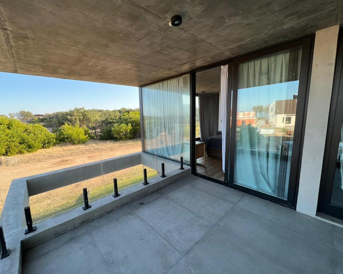 Casa en Venta Pileta 8 Dorm. Costa Esmeralda Marítimo I 4