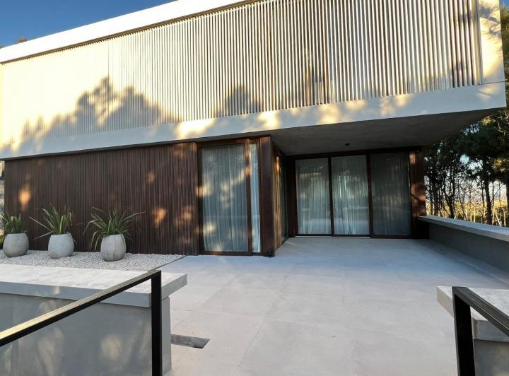 CASA  EN VENTA  6 DORMITORIOS COSTA ESMERALDA MARÍTIMO II 3