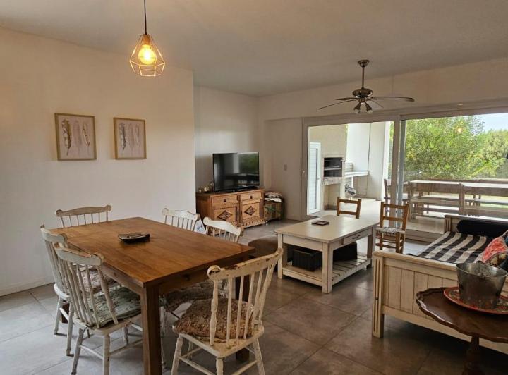 Departamento Venta alquiler Temporada Enero Febrero 2026 4 ambientes PB con Jardin Costa Esmeralda 1