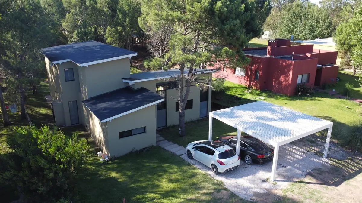 Casa en Venta Alquiler Temporada Semana Santa2026 Barrio Deportiva 4 dormitorios Costa Esmeralda 2