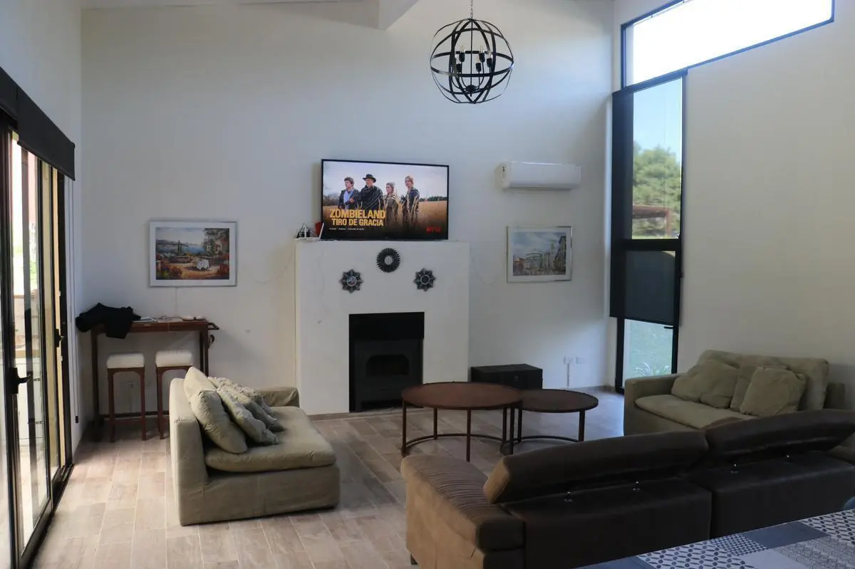 Casa en Venta Alquiler Temporada Semana Santa2026 Barrio Deportiva 4 dormitorios Costa Esmeralda 3