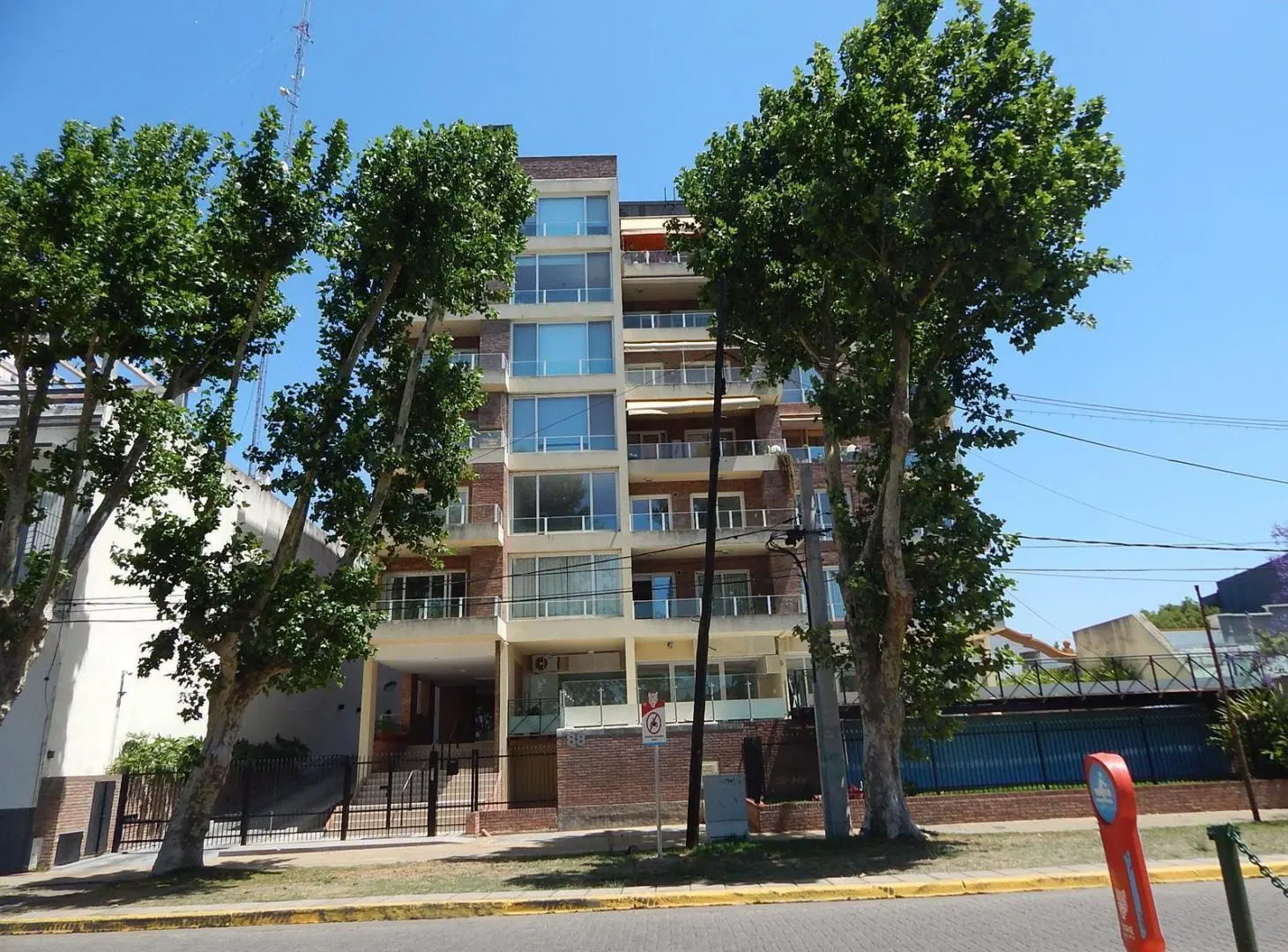Departamento en venta vista al rio 3 ambientes con cochera y baulera -Paseo Victorica 88 Tigre 3