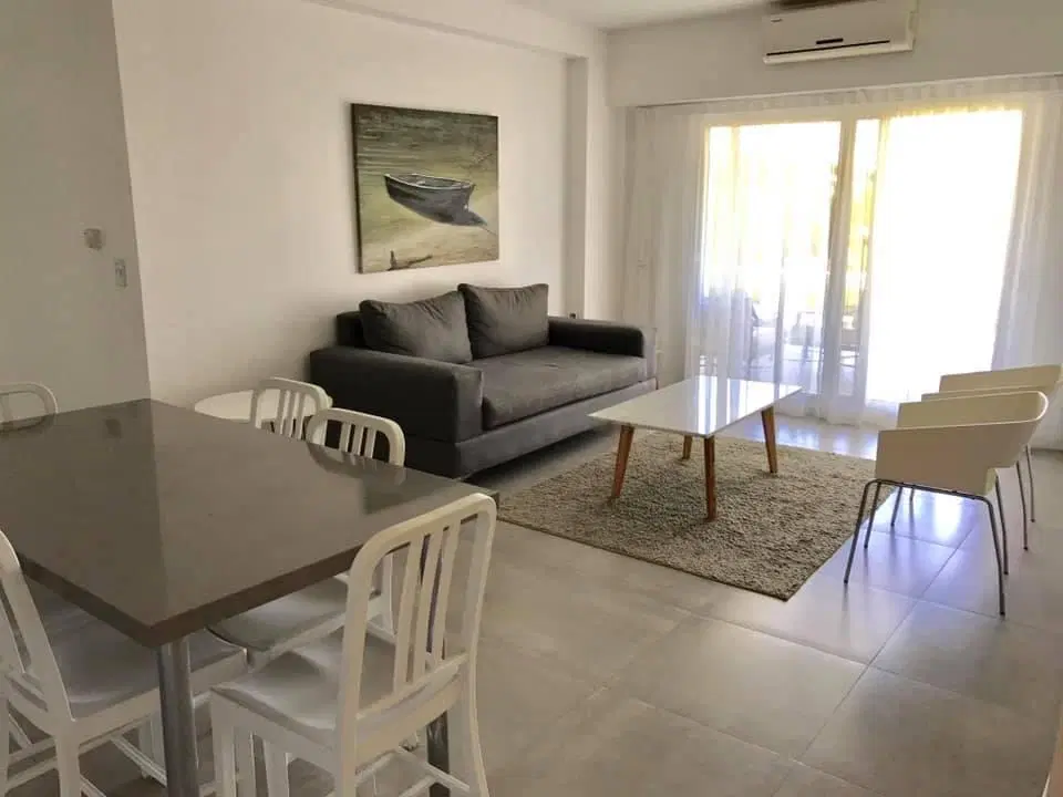 Departamento en Alquiler  4 amb PB con Jardin   Costa Esmeralda 3