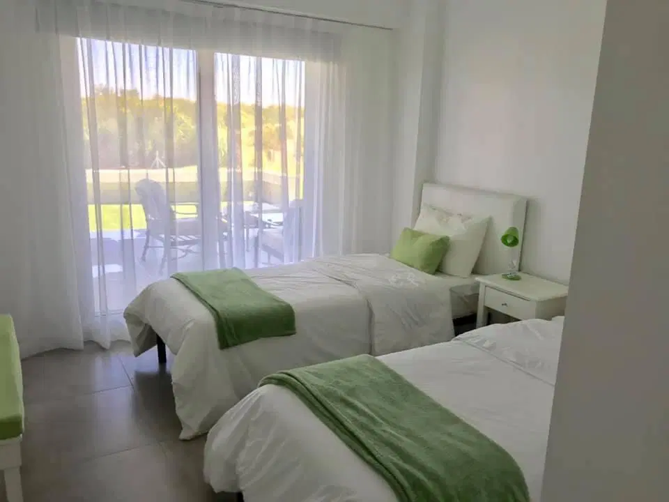 Departamento en Alquiler  4 amb PB con Jardin   Costa Esmeralda 4