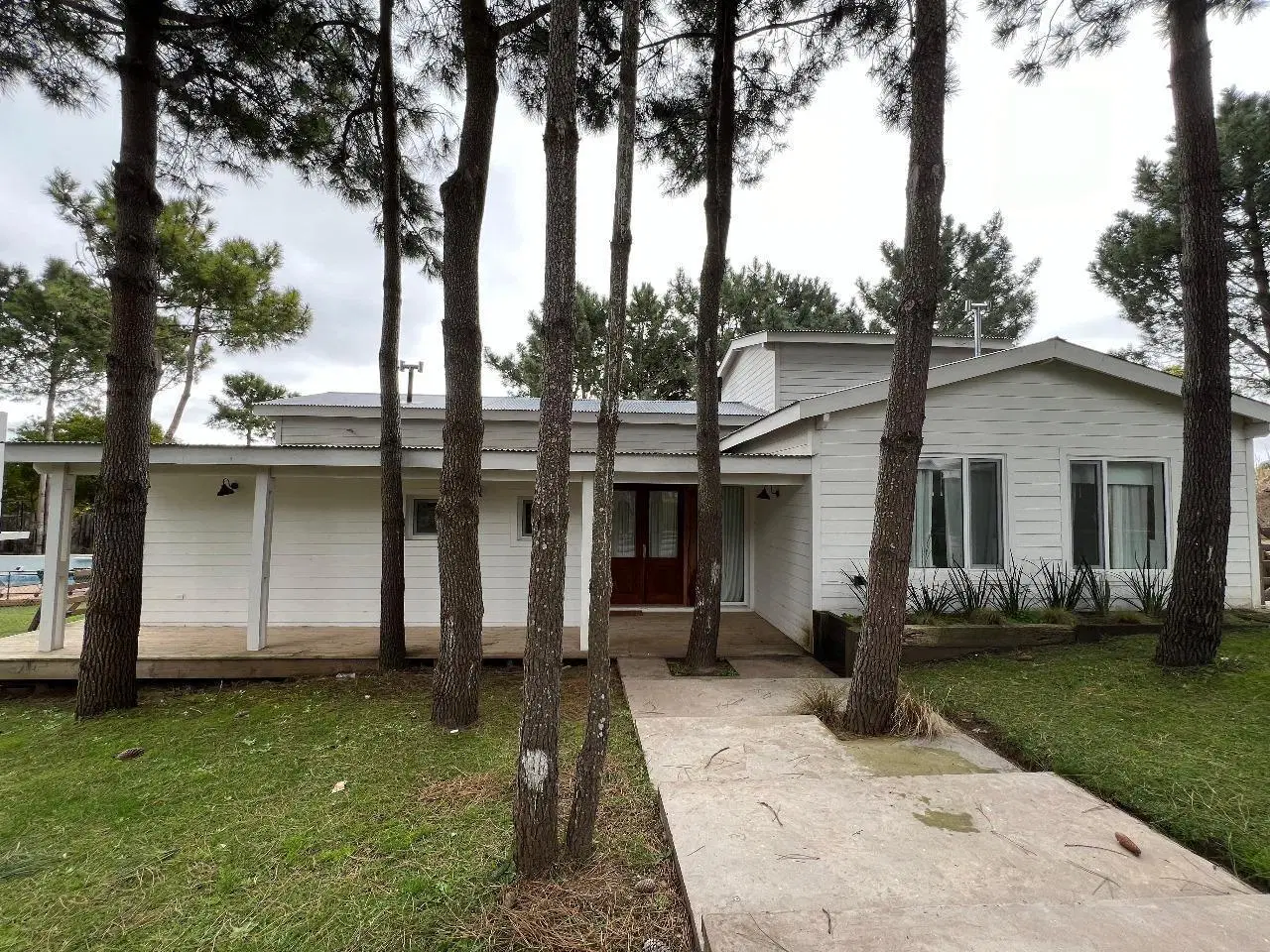 CASA EN  VENTA  4 Dormitorios COSTA ESMERALDA MARÍTIMO III 4