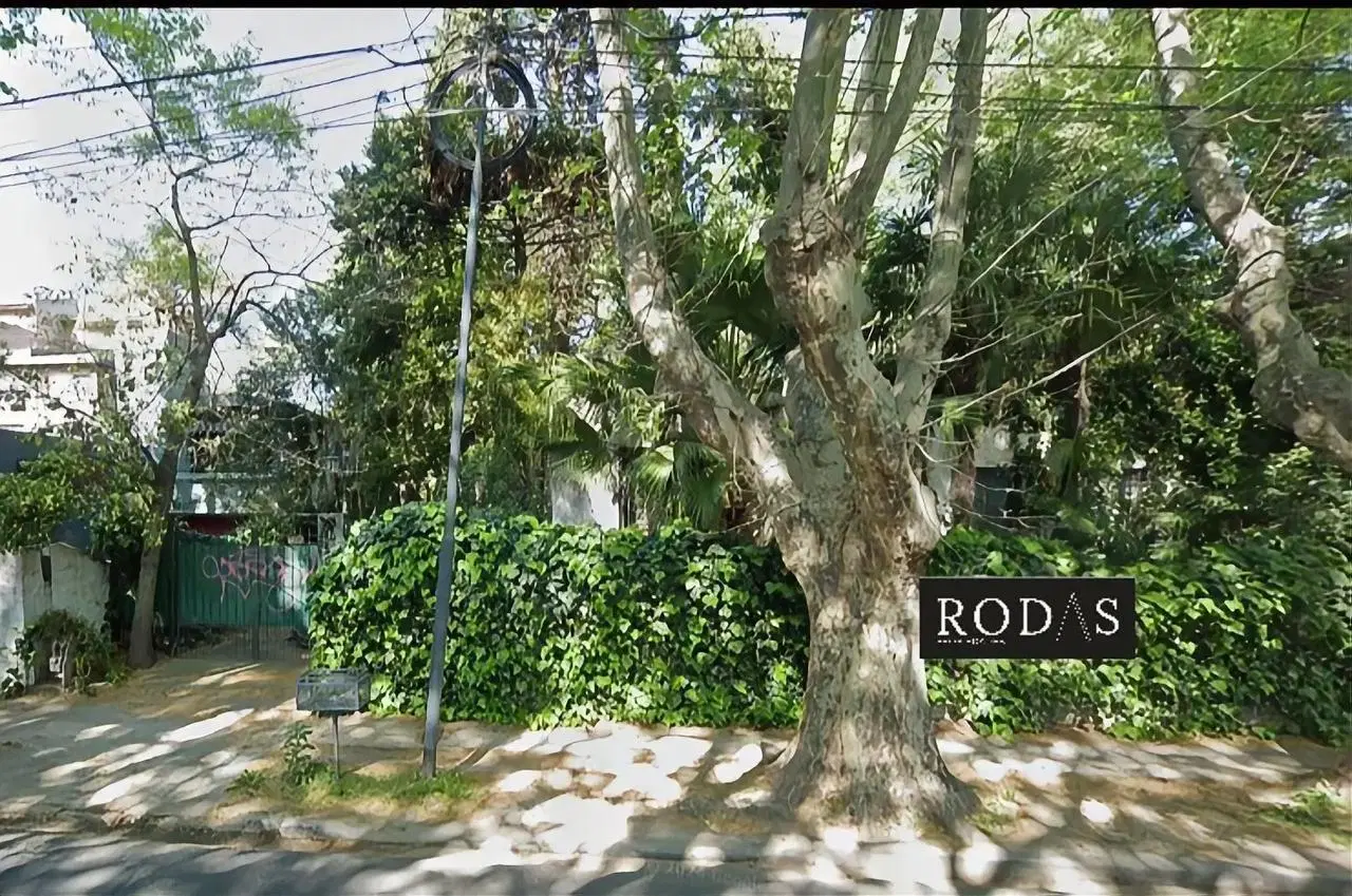 Lote en Venta  583 m² con Casa de 130 m² para Actualizar - 25 de Mayo al 1600 Tigre 2