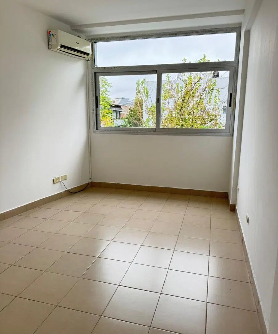 Departamento 2 Ambientes en Venta San Isidro  La Calabria con Cochera y Amenities 4