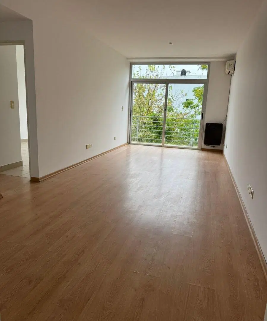Departamento 2 Ambientes en Venta San Isidro  La Calabria con Cochera y Amenities 2