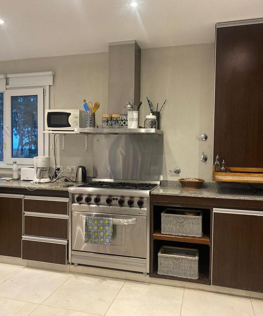 Foto de Alquiler Temporada 2027 Costa Esmeralda Casa 4 Dormitorios con Pileta y, imagen 1