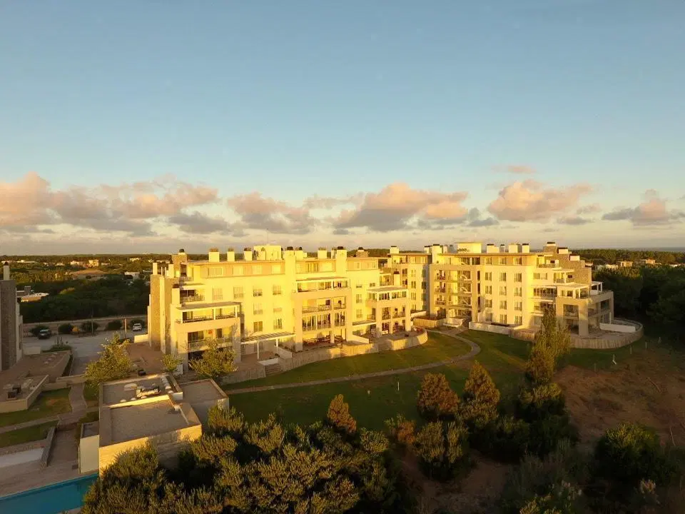Departamento en alquiler Temporada Enero Febrero 2027 1Dormitorio PB con Jardin Costa Esmeralda 8