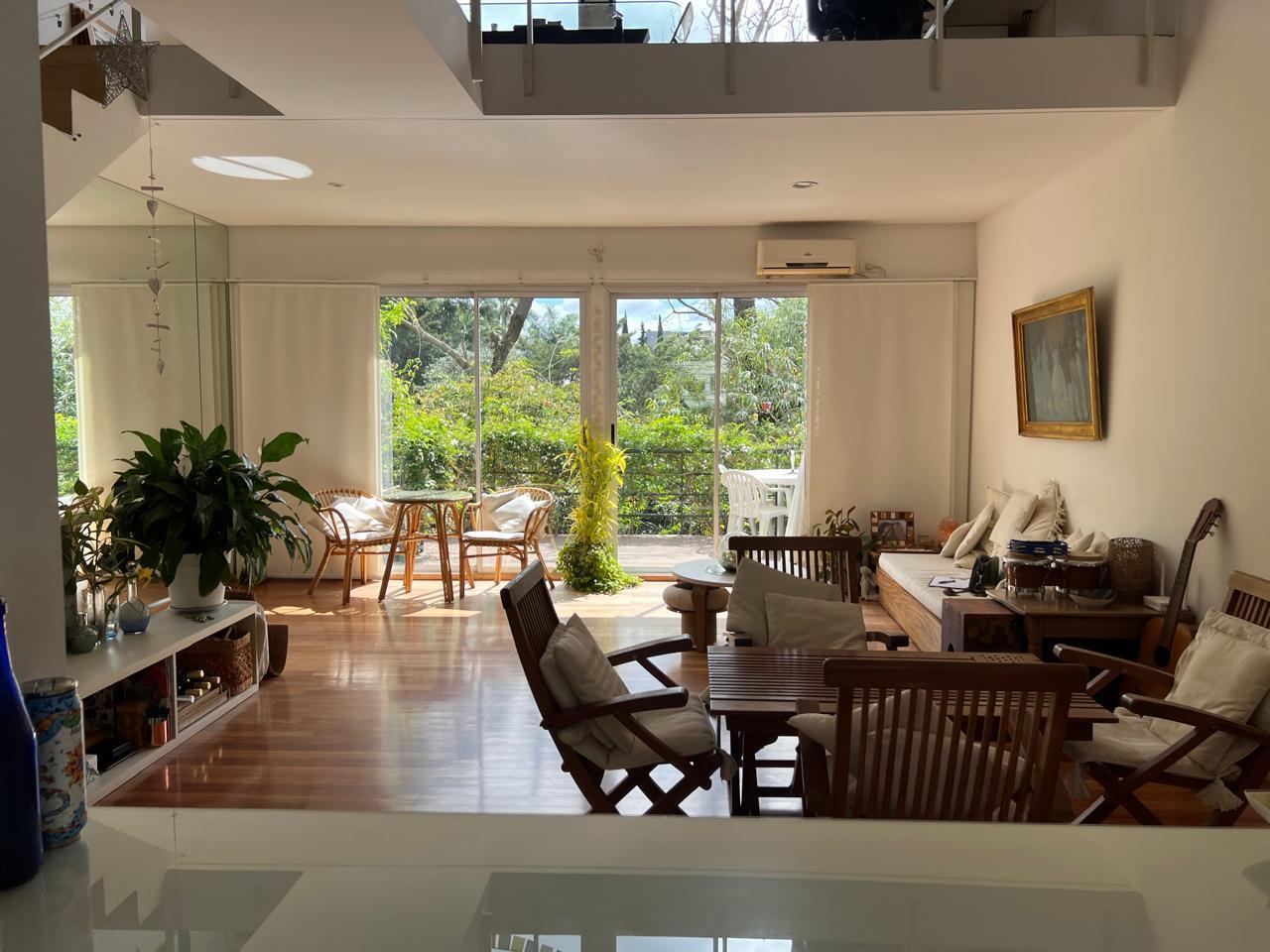 Foto de Venta Triplex 3 Dormitorios, 2 Suites | Doble Altura, Jardín, Terraza y, imagen 4