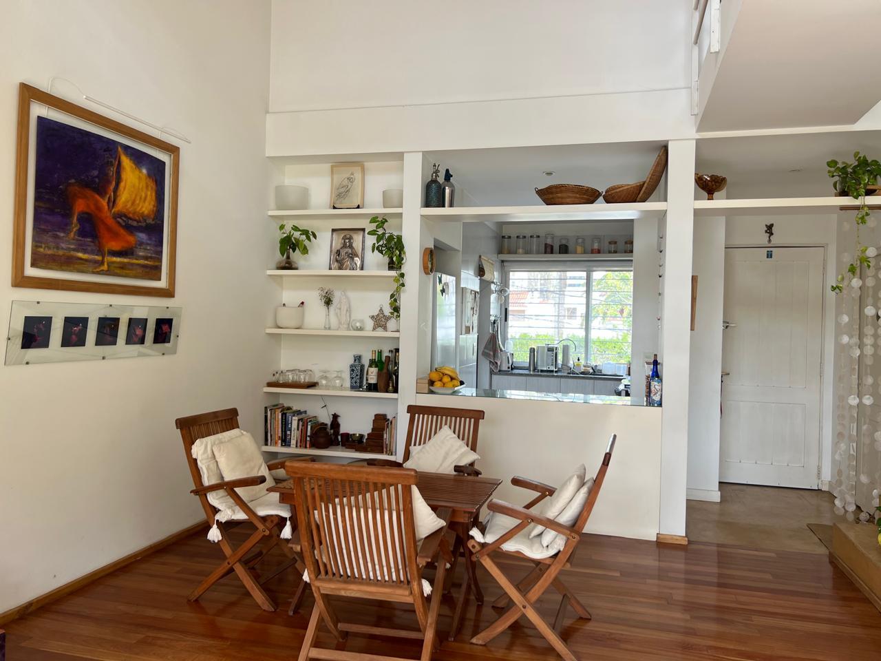 Foto de Venta Triplex 3 Dormitorios, 2 Suites | Doble Altura, Jardín, Terraza y, imagen 2