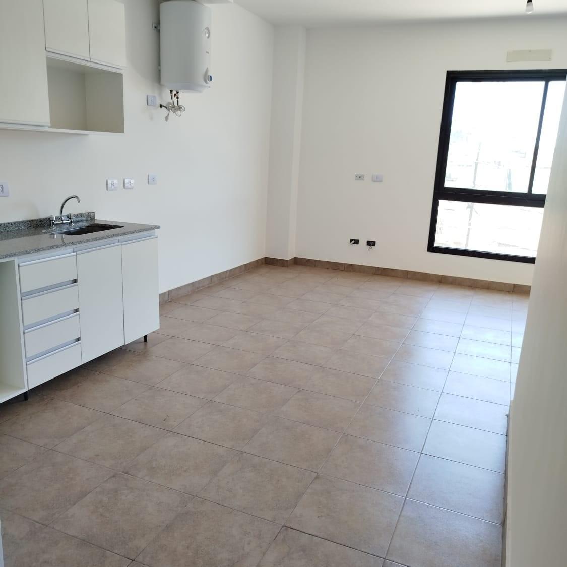 Dueño Directo Vende Amplio Monoambiente en Edificio de Categoría 5