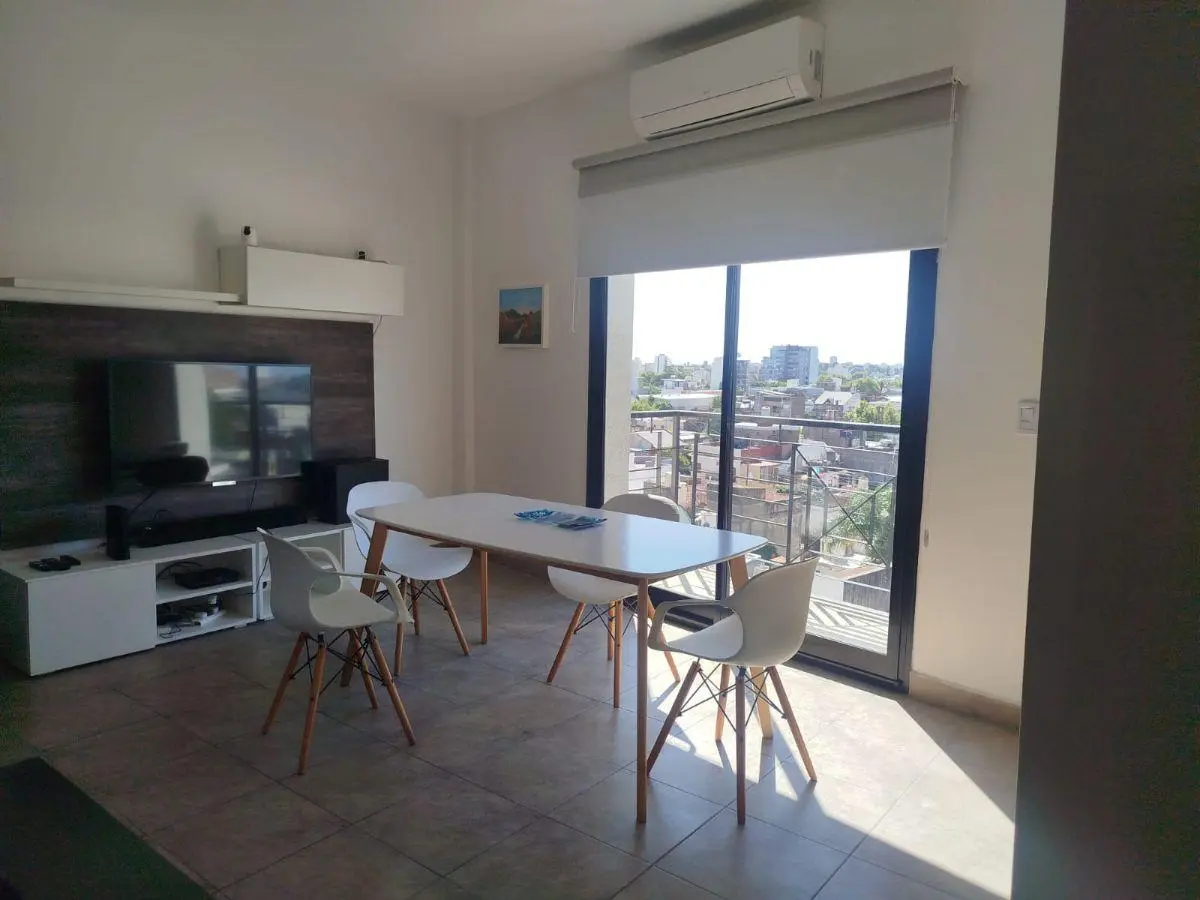 HERMOSO 3 AMBIENTES CON DOS BALCONES AMUEBLADO EN EDIFICIO DE CATEGORÍA EN ALQUILER (62 MTS TOTALES) 3