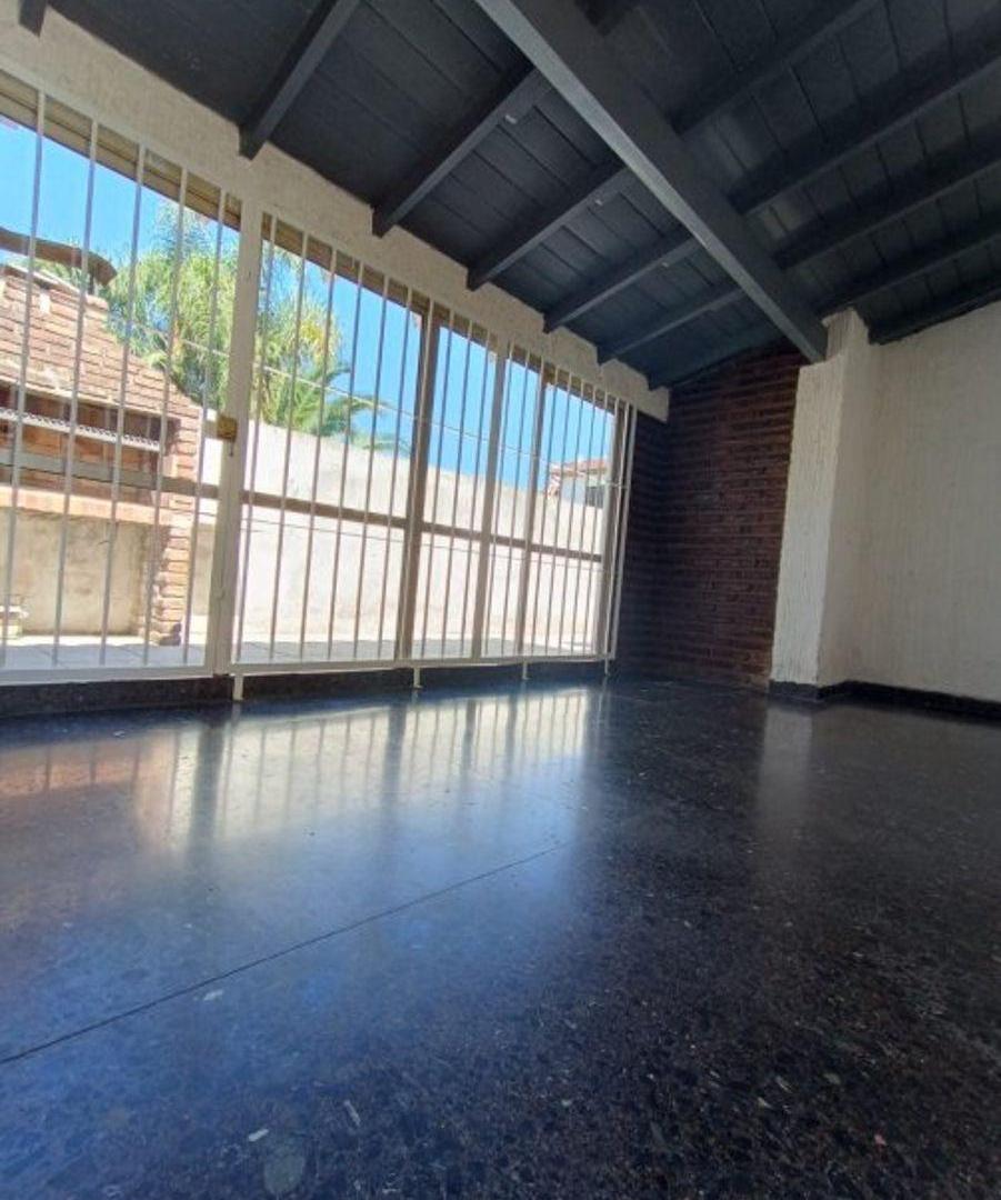 Foto de CASA 4 AMBIENTES!, imagen 2