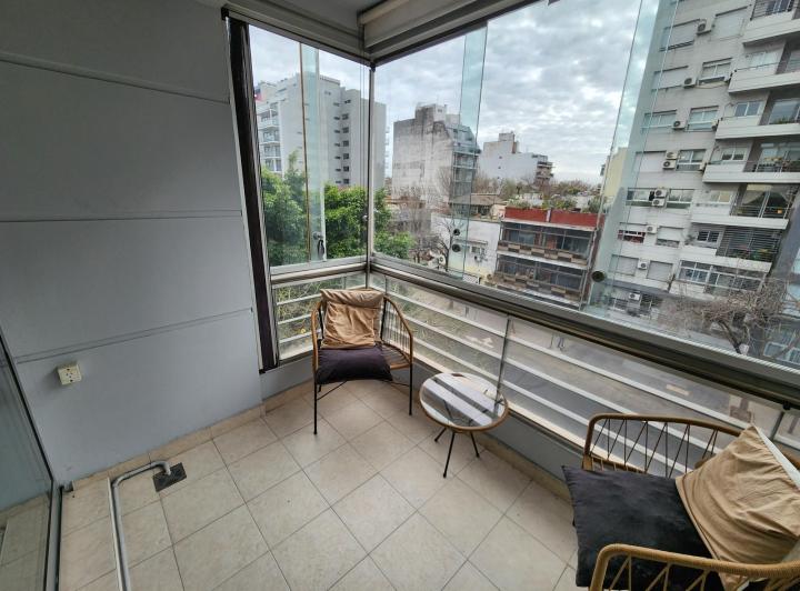 Departamento 3 ambientes amoblados en alquiler con balcon, lavarropas y piscina en colegiales 5