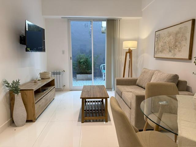 Foto de 3 ambientes c/frente con dos patios - Reciclado a nuevo, imagen 2
