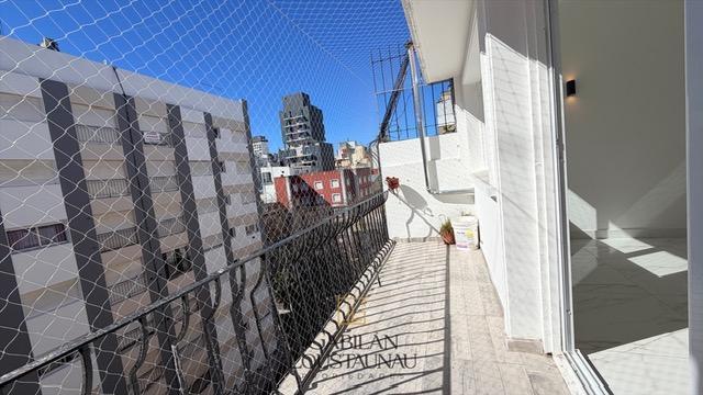 Foto de 3 ambientes a la calle ,vereda de sol c/ balcón, imagen 3