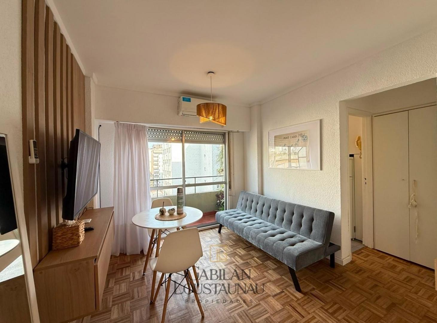 Foto de Monoambiente amoblado con balcón y vista abierta – Zona Güemes, imagen 3
