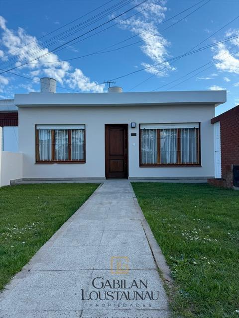 Foto de Casa de 3 ambiente, lote propio, garage, imagen 1