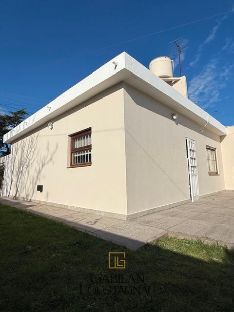 Foto de Casa de 3 ambiente, lote propio, garage, imagen 5